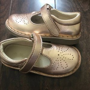 Mini Boden Gold T Strap Leather Shoes Sz 8